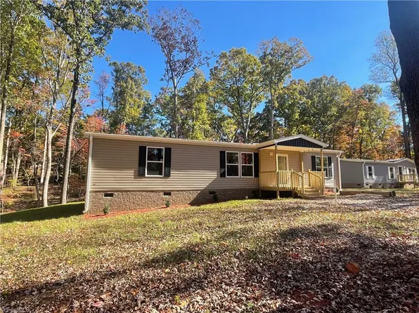 154 Lester Dr, Lexington, NC 27292