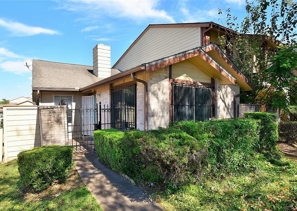 1st image of 12551 Wellington Park Dr