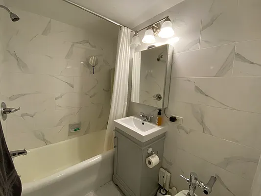 Rented by Compass | media 18