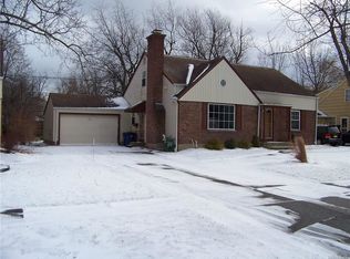 498 Brantwood Rd, Amherst, NY 14226