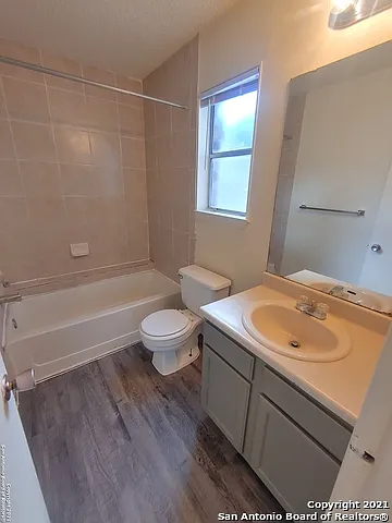 7315 Gallery Rdg — Photo 11
