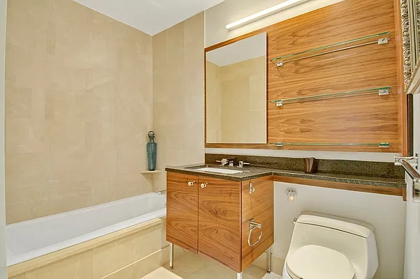 Sold by Nest Seekers International | media 14