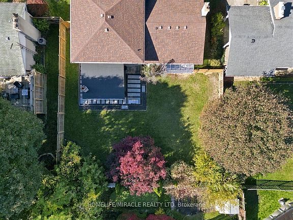 2nd image of 15 Meadow Rd