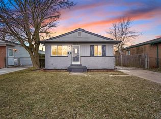 19805 Vermander Ave, Clinton Township, MI 48035