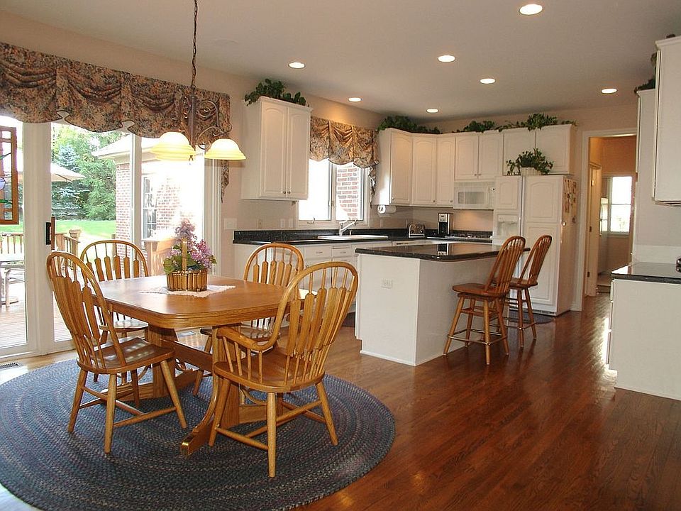 2nd image of 17578 Stonebrook Dr