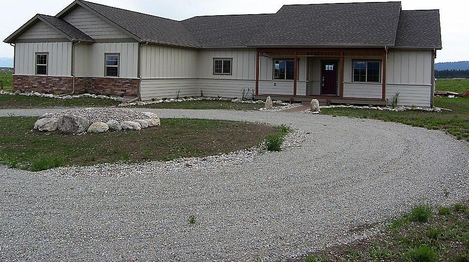 1st image of 1826 Church Dr