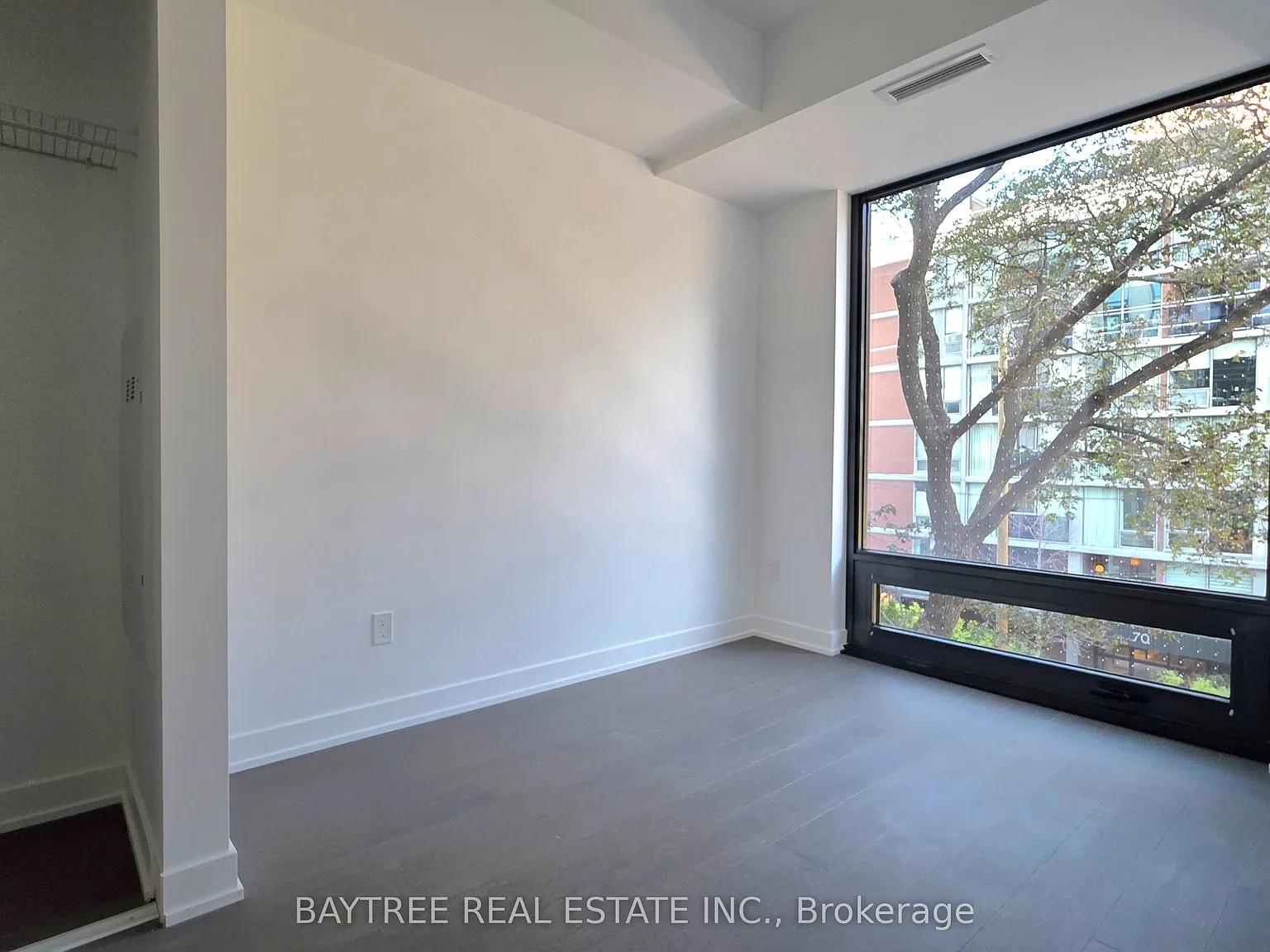 South Forest Hill Residences-Lower Tower — Photo 3