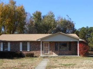 1109 W Kenton Rd, Dexter, MO 63841