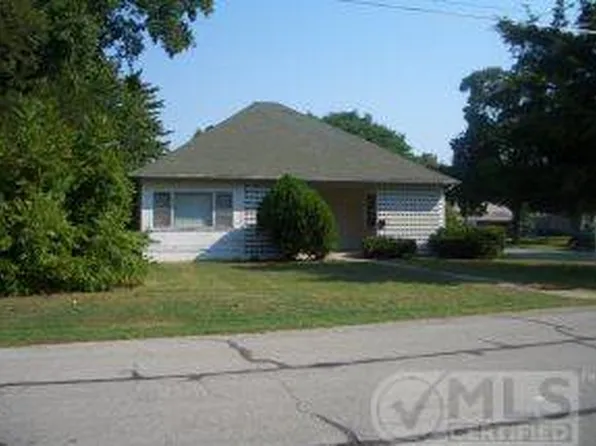 529 E Highland Ave, Carthage, MO 64836