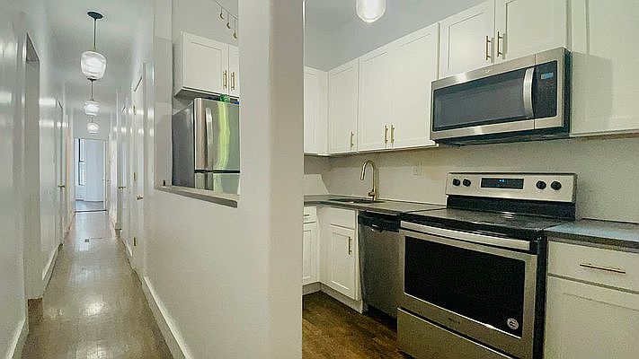 1st image of 266 Clifton Pl Floor 1