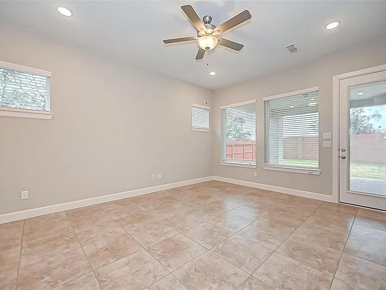 10738 Bridgeport Path Ct — Photo 12