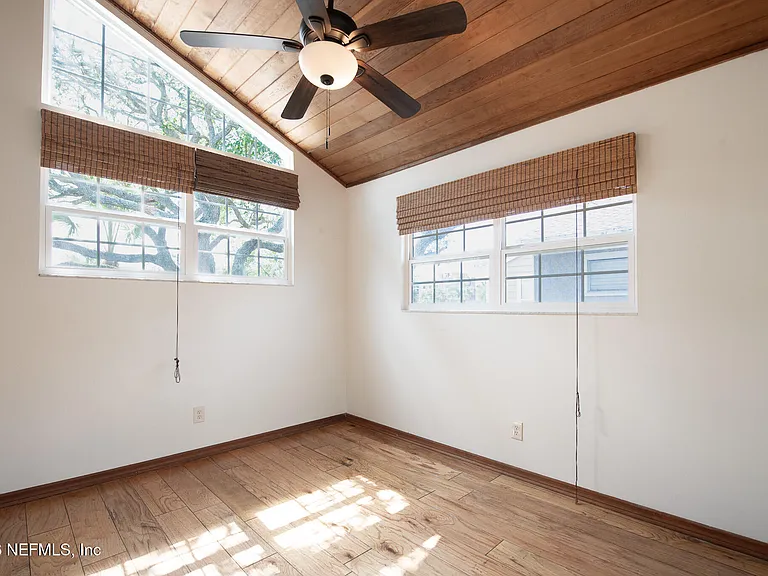 1745 Ocean Grove Dr — Photo 32