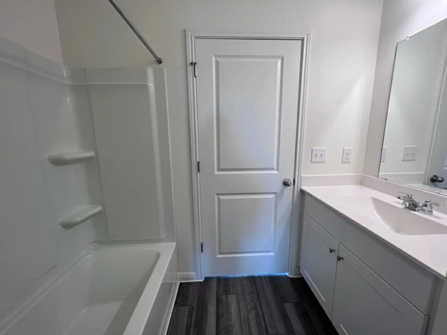 Keen 4 Bedroom, 3 Bath, 1-Story Home in Kyle — Photo 4