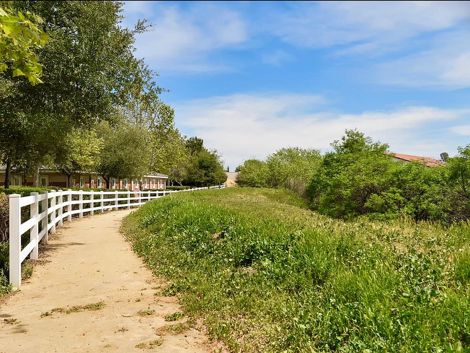 Beautiful preserve trails!