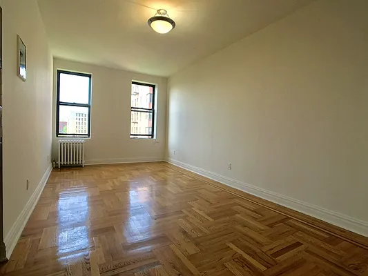 Rented by Sovereign Associates | media 11