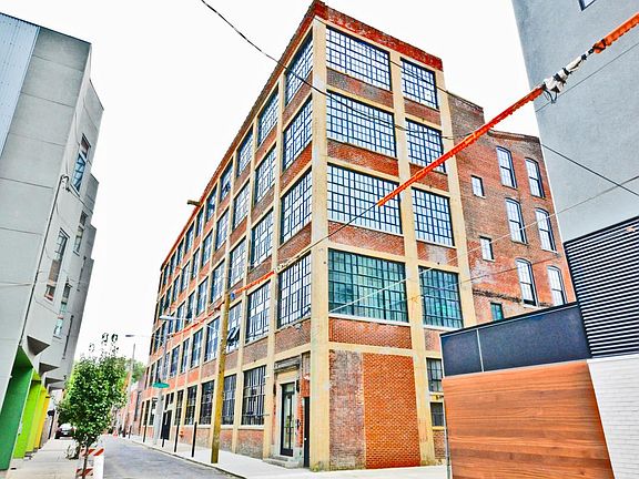 2nd image of 426 Memphis St #208
