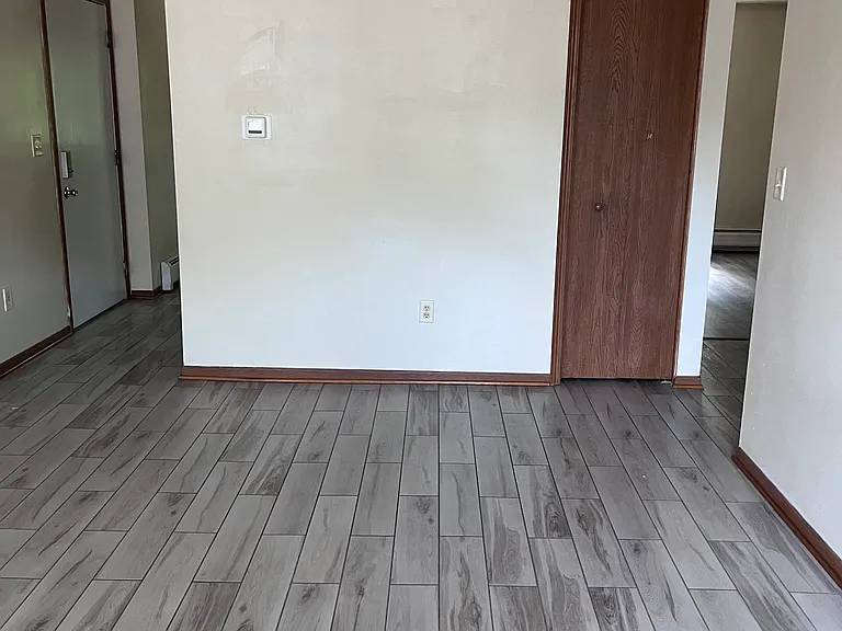 539 136th Ave — Photo 10