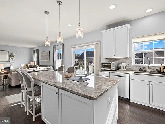 5th image of 5816 Spruce Valley Dr
