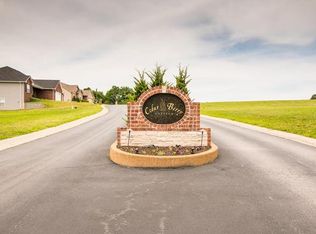 209 Cedar Berry Dr, Washington, MO 63090