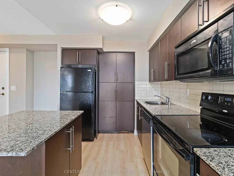 330 Burnhamthorpe Rd W #806 — Photo 13