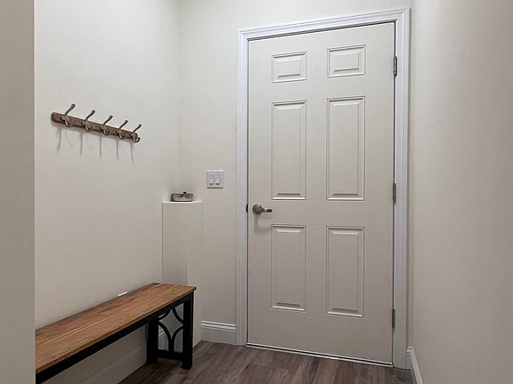 4th image of 30 Alpine Place Dr #104