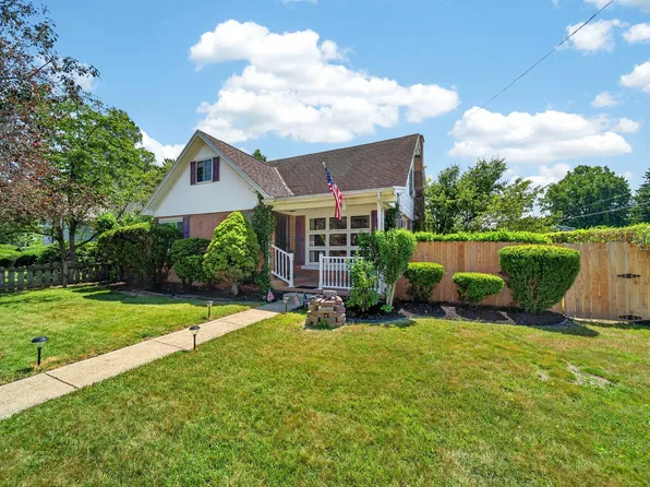 1167 W Gore Rd, Erie, PA 16509