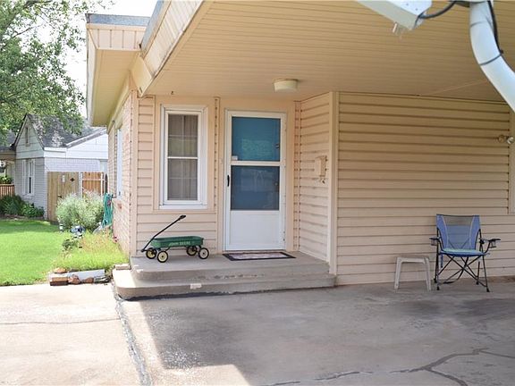 5th image of 2916 N Adams Ave