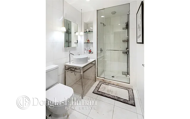 Rented by Douglas Elliman | media 6