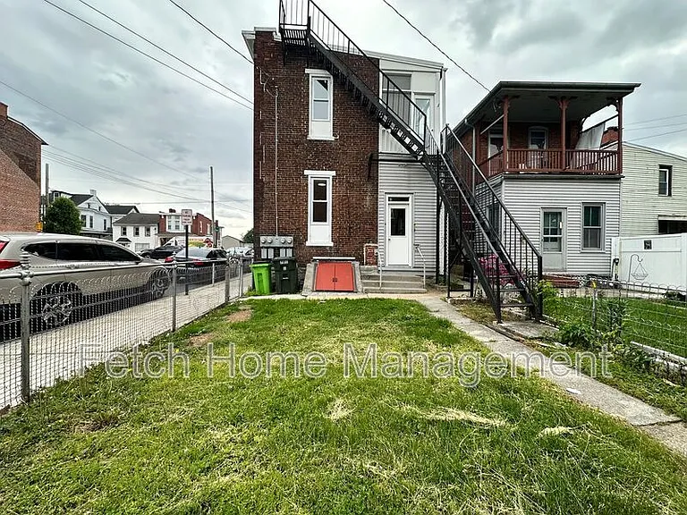 701 Walnut St #1 — Photo 12