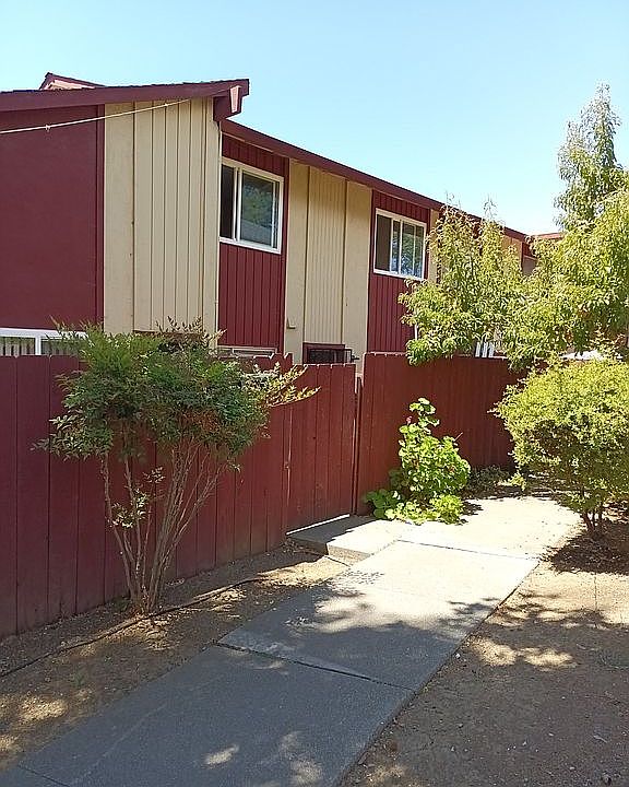 1st image of 416 Corcoran Ave APT 2