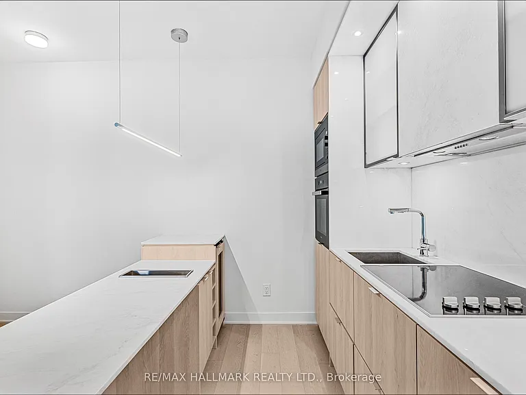 11 Yorkville Ave #3406 — Photo 12