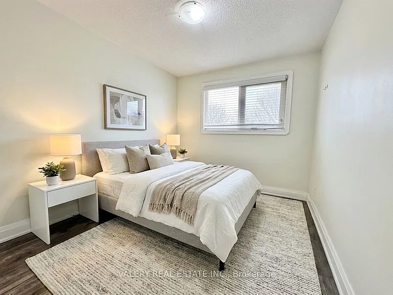 72 Dantek Ct — Photo 6