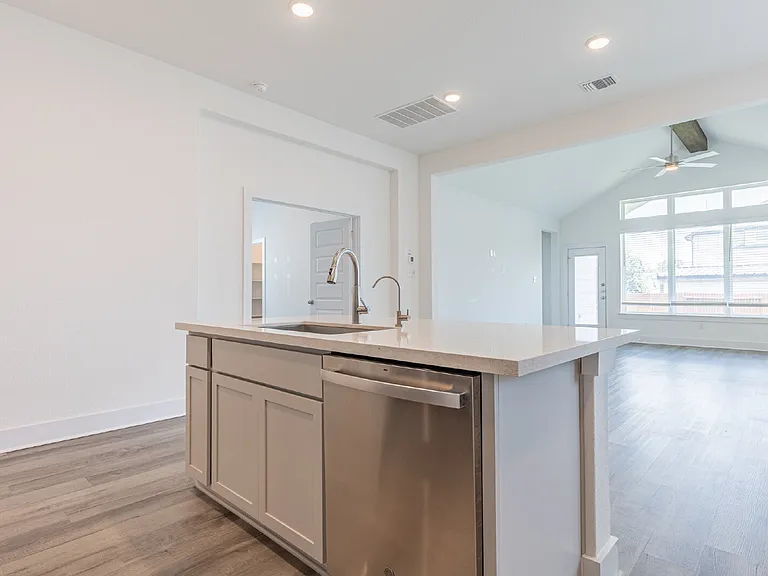 9328 Pioneer Jct — Photo 12