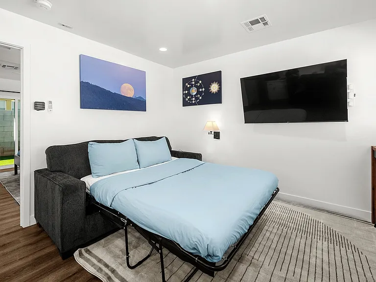1242 E Pierce St #2 — Photo 11