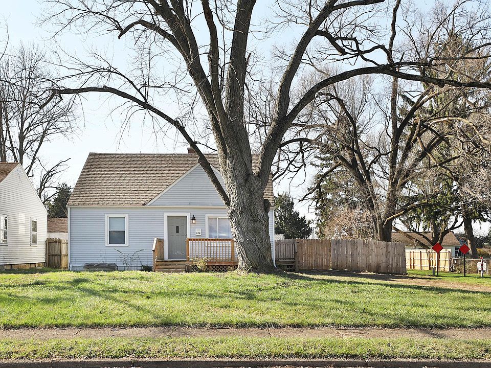 1st image of 979 Urana Ave