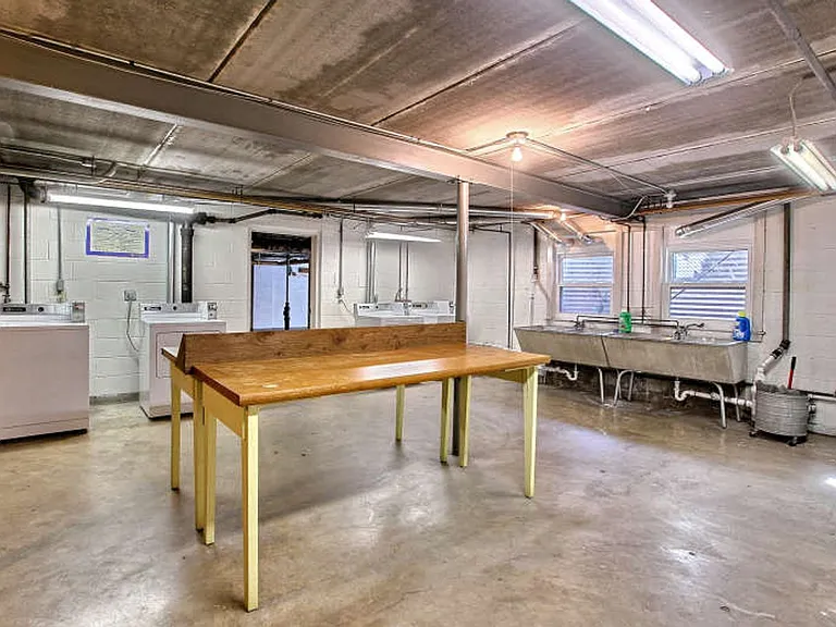 914 Grand Ave — Photo 23
