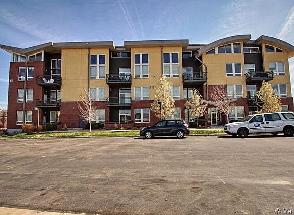 2nd image of 8165 E Lowry Blvd Unit 104