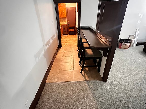 4th image of 8 Highland Ave #1