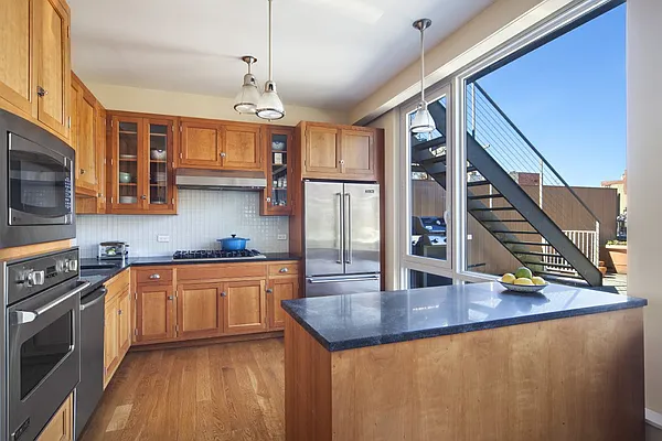 Sold by Stribling | media 4