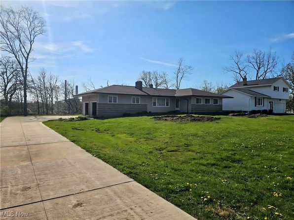 35965 Lake Shore Blvd, Eastlake, OH 44095