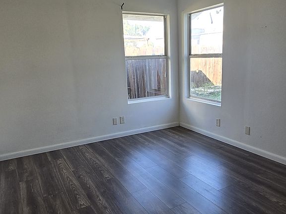 5th image of 6906 Cedarcrest Ave