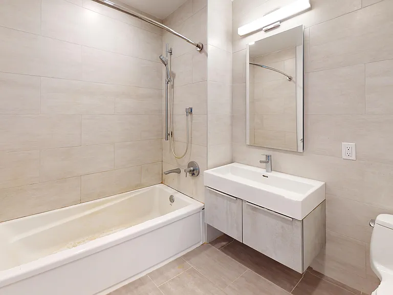 14474 Northern Blvd #7C — Photo 9