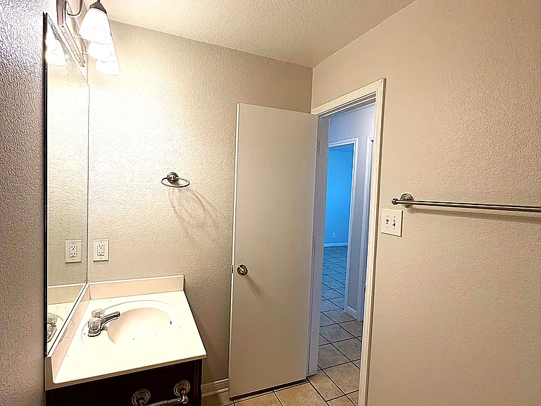1301 Cinch Dr #A — Photo 14