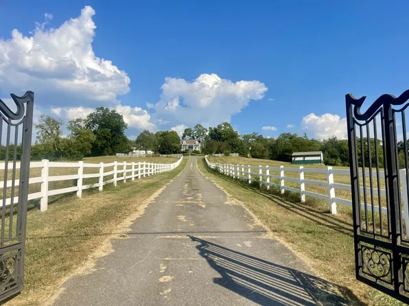 1422 Globe Rd, Lewisburg, TN 37091