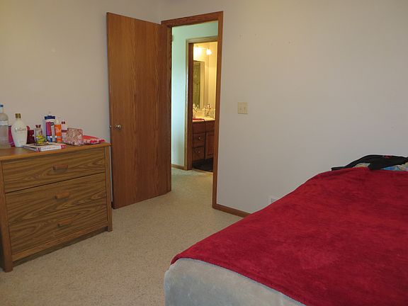 5th image of 1712 S River Oak Ave