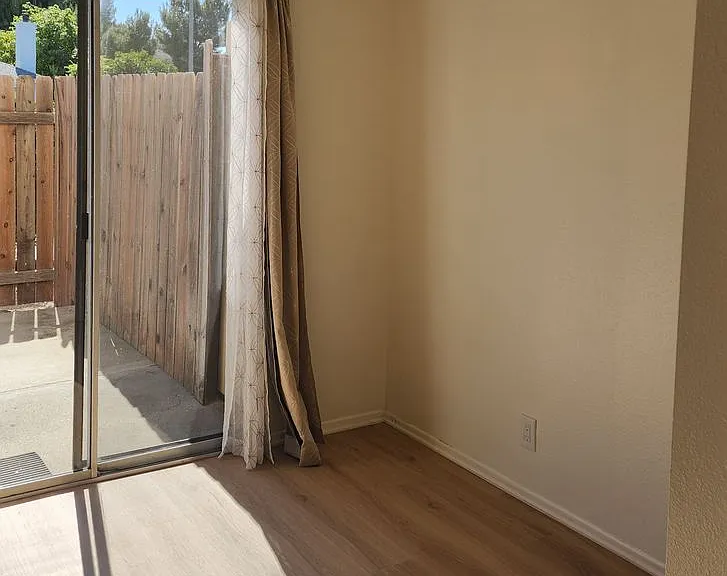 147 Sespe Ave #A-D — Photo 6