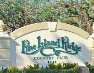 9235 Lagoon Pl APT 103, Davie, FL, 33324