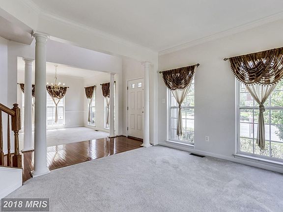 3rd image of 1900 Idlewild Blvd