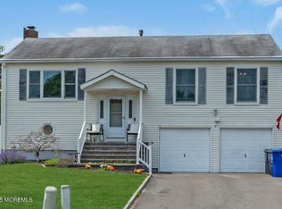 908 Revere Ct, Toms River, NJ 08753