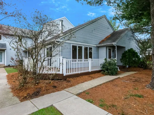 127 Tartan Ter, Chalfont, PA 18914